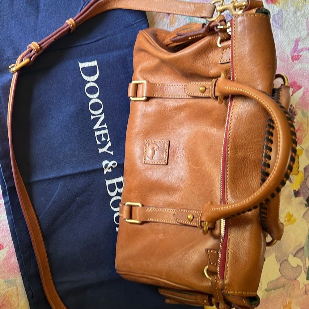 Cognac leather handbag